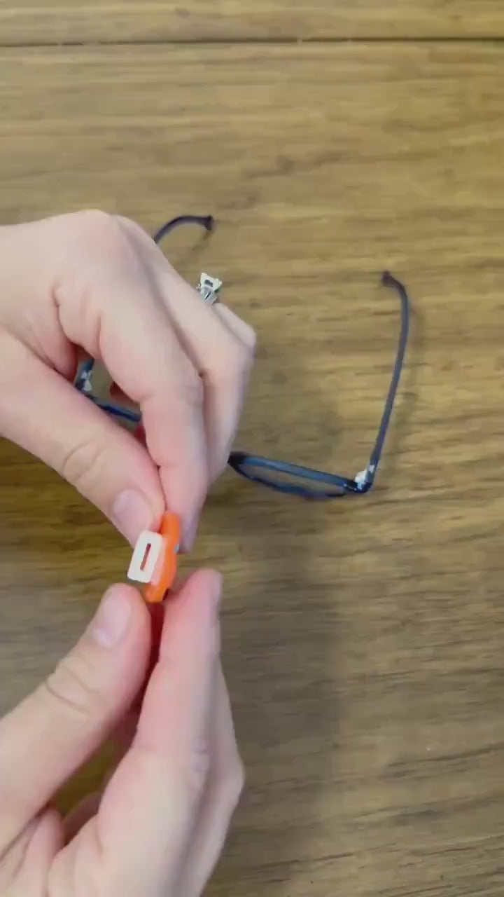 Airplane Eyeglass Charm for Kids: Fun Glasses Accessory